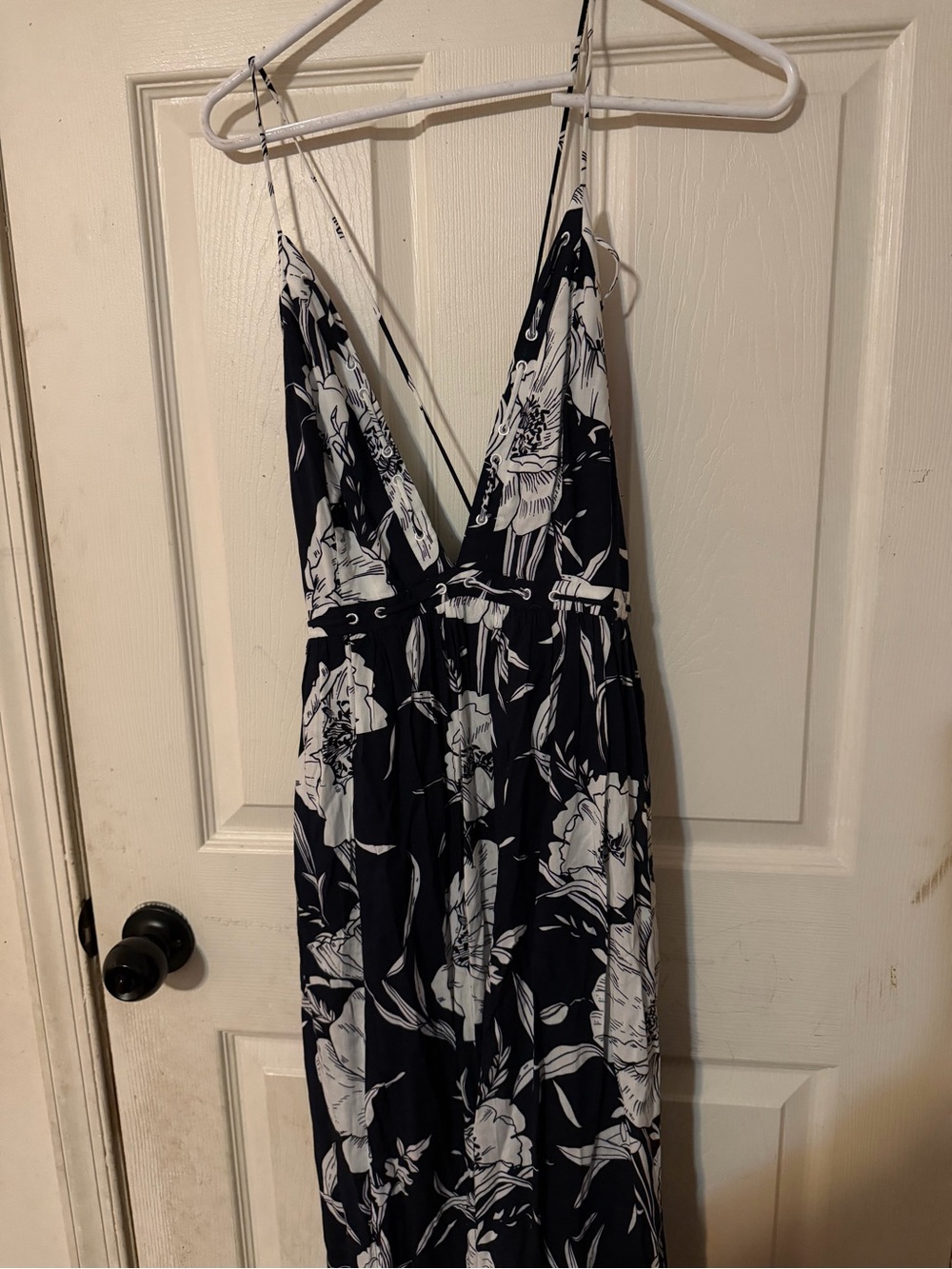 Women's Navy & White Floral V-Neck Maxi Dress